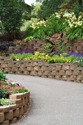 Retaining Walls Greatly Improve Appearance of Portland Homes